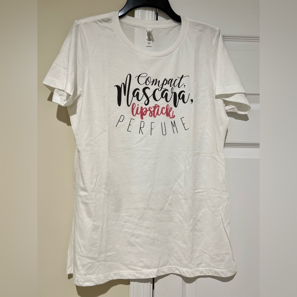 Women’s Graphic Tee with Makeup Labels Size XL